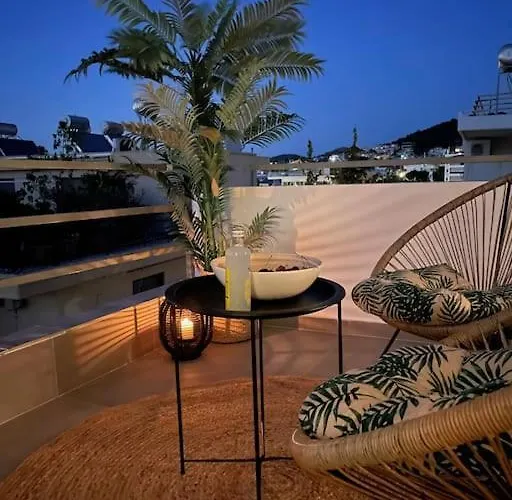 Cozy Apartment Opposite The Beach